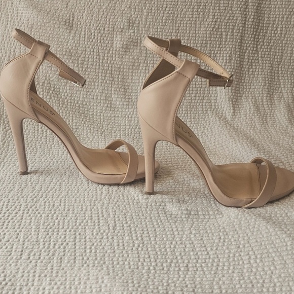 Venus Nude High Heel Sandal Open Toe Strappy Ankle Size 7.5 or 8 NEW! - Picture 6 of 11